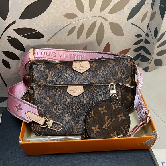 Louis Vuitton Handbags - Lv multi pochete mm new unused